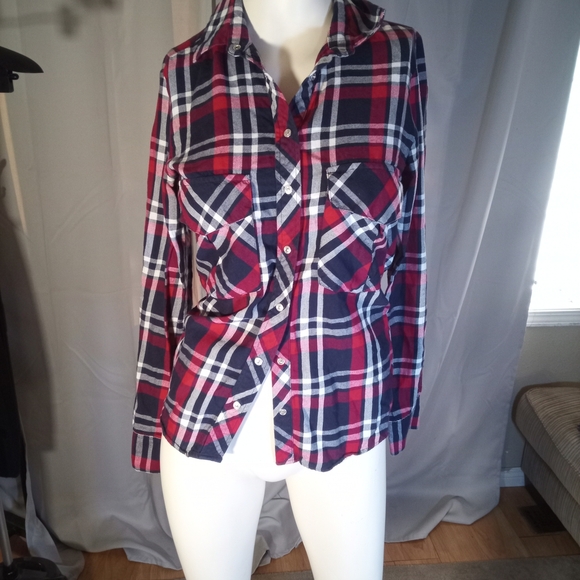 Zara Relaxed Blue and Red Notched Collar Button Down - Picture 1 of 2
